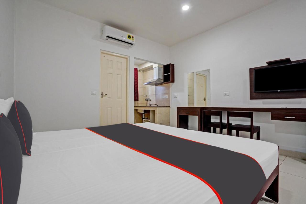 Collection O White House Pearl Hotel Kochi Exterior foto