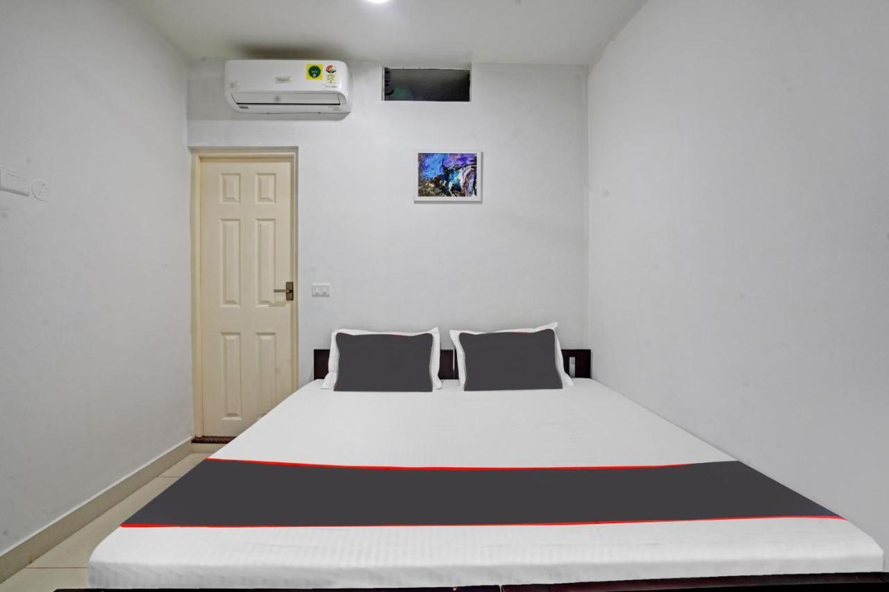Collection O White House Pearl Hotel Kochi Exterior foto